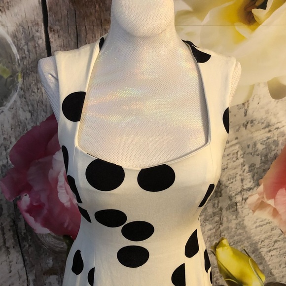 Super Hot Banana Republic Sloan Polka Dot Dress - Picture 3 of 9